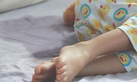 Girlfriend Wets The Bed: 10 Effective Things To Do