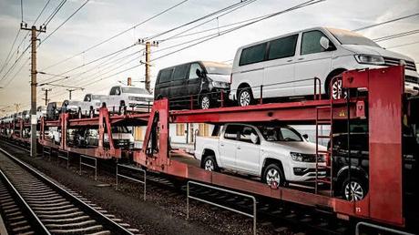 The Cheapest Way to Ship a Car: Transporting Your Vehicle by Train