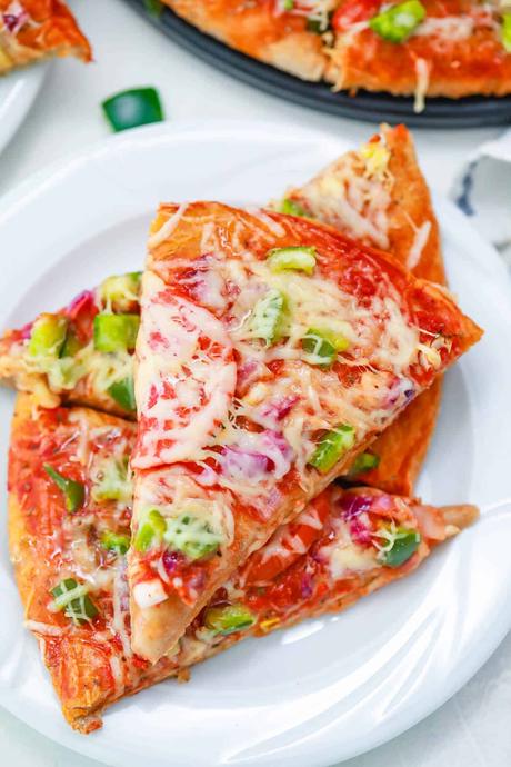 10 Ultimate Vegetarian Pizza Recipes For Pizza Lovers!