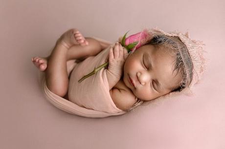 Newborn photography, capturing the beauty of the ephemeral