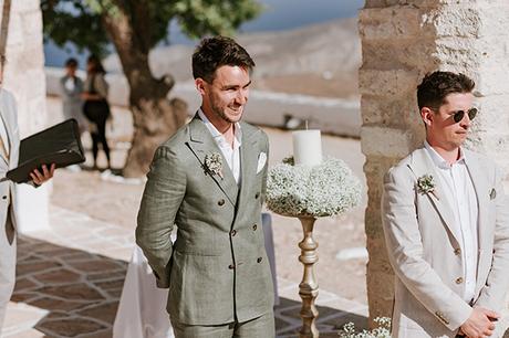 summer-wedding-folegandros-baby-breaths-romantic-details_12