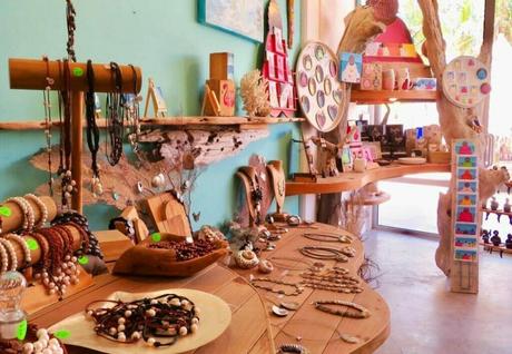 Affordable Souvenirs and Shopping