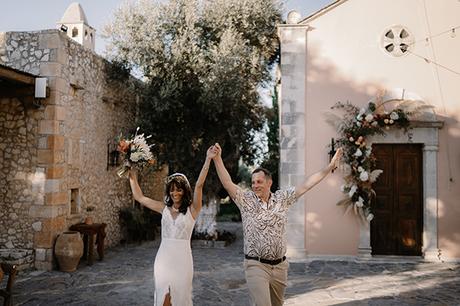 boho-fall-wedding-crete-lovely-pampas-grass-rustic-details_31