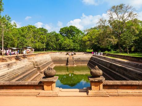 Kuttam-Pokuna-twin-ponds-anuradhapura