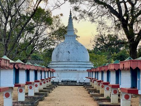 stupa-of-sigiriya-buddhist-monastery