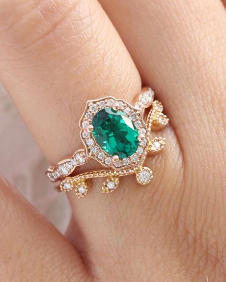 non diamond engagement rings green stone emeralds