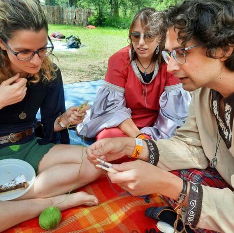 An improvised and spontaneous lucet workshop with friends at Celtica Festival 2023