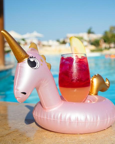wedding pool party decoration inflatable unicorn for glasses