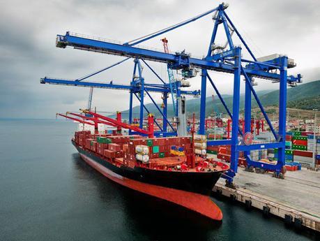 Ship-to-Shore Cranes Ship-to-Shore Cranes