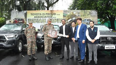 Indian Army Adds Toyota Hilux Fleet