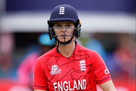 Amy Jones Biography: Age, Height, Parents, Husband, Children, Net Worth