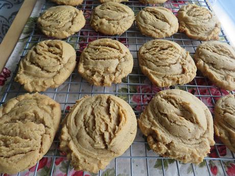 Thick & Chewy Peanut Butter Cookies