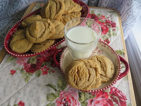 Thick & Chewy Peanut Butter Cookies