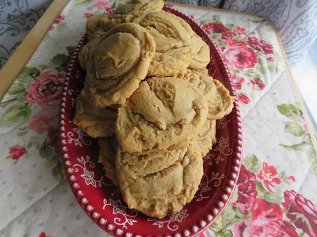 Thick & Chewy Peanut Butter Cookies