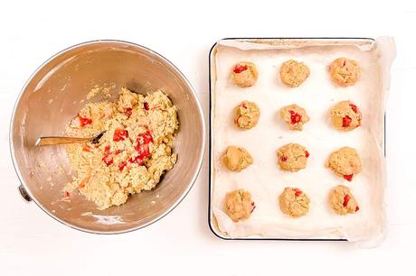 Strawberry Cheesecake Cookies