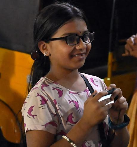 Youngest smart photographer at Thiruvallikkeni