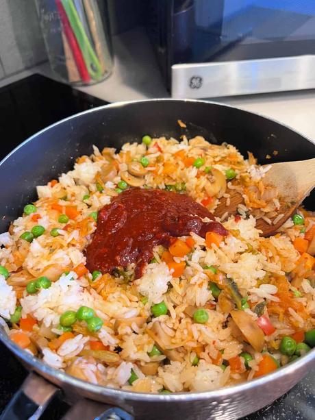 vegan kimchi fried rice with sauce