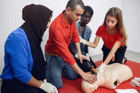 How to Secure Effective First Aid at Work Training in Leicester