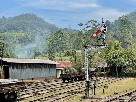 train-station-with-old-fashioned-railway-semaphore-signals-near-kandy-sri-lanka