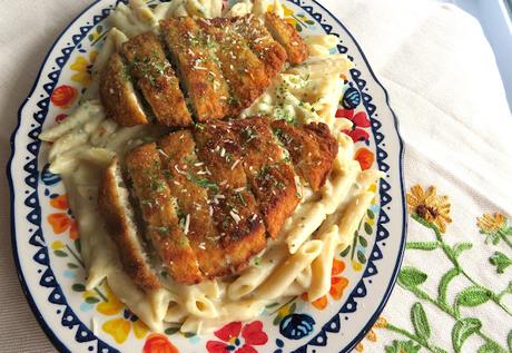 Crispy Chicken with Creamy Garlic Pasta