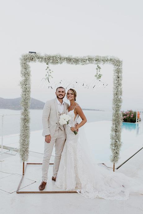stunning-destination-wedding-crete-prettiest-white-flowers_30