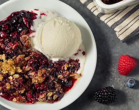 Grandma's Mixed Berry Crunch