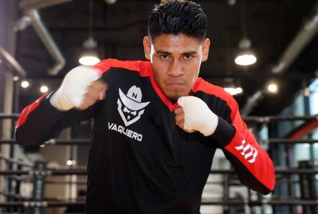 Emanuel Navarrete Biography: Age, Height, Record, Wife, Children, Net Worth