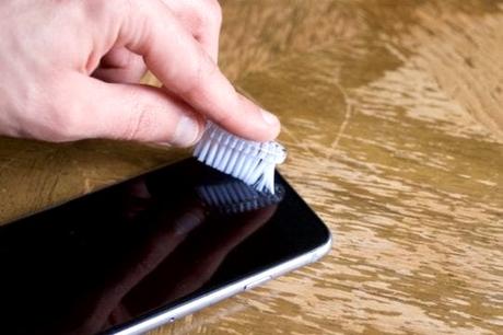 How to Clean iPhone Speakers Yourself: Expert Guide