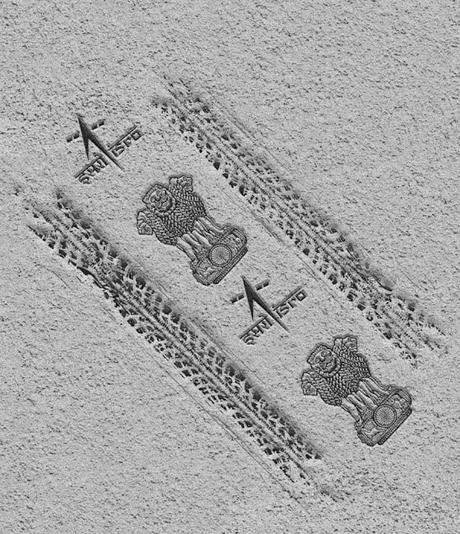 Pragyaan imprints India on moon - வதனமே சந்திர பிம்பமோ? Pragyaan imprints India on moon - வதனமே சந்திர பிம்பமோ?