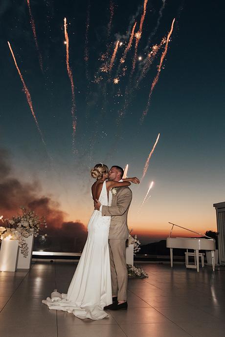 destination-wedding-santorini-romantic-white-florals_40