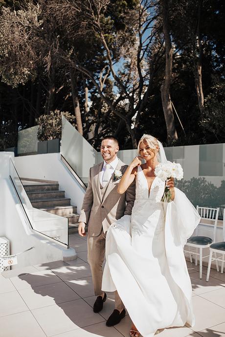 destination-wedding-santorini-romantic-white-florals_28