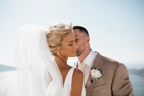 destination-wedding-santorini-romantic-white-florals_29
