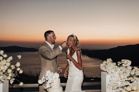 destination-wedding-santorini-romantic-white-florals_39