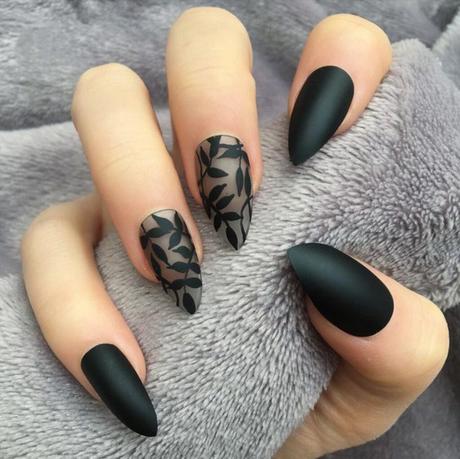 Classy-Black-Nail-Design