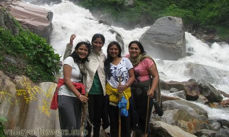 How to reach Valley of Flowers ? Auli to Ghangaria Trek