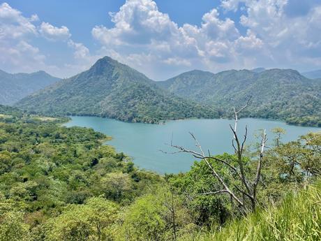 reservoir-with-mountain-backdrop-in-central-sri-lanka