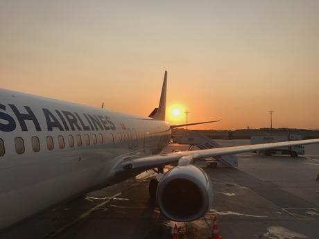 boarding-a-turkish-airlines-plane-at-sunset