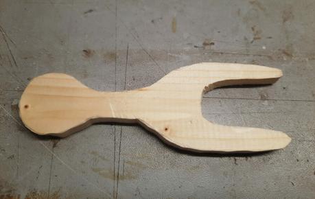 Making a lucet from design to wood: Medieval and modern projects The first design for our new lucets, with straight horns