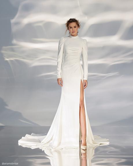ariamo bridal dresses simple with long sleeves and slit 2023