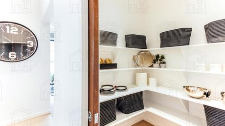 Vertical Shelving Ideas for Small Spaces – 25 Creative Ways To Do It