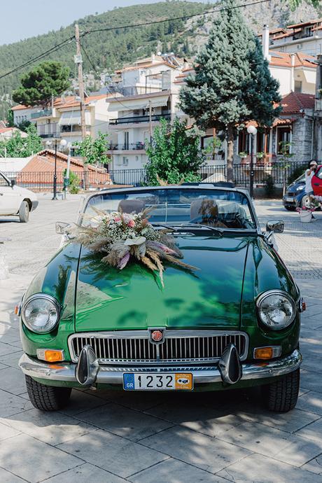 romantic-summer-wedding-greece-fresh-dried-flowers_16x