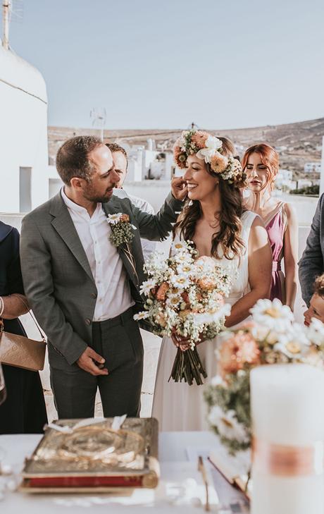 wildly-romantic-wedding-folegandros-beautiful-dahlias_22