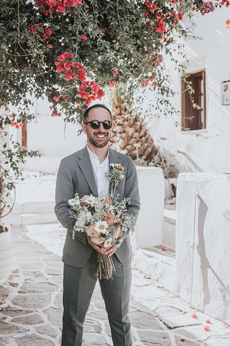 wildly-romantic-wedding-folegandros-beautiful-dahlias_18