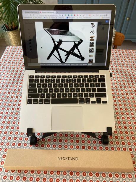 Nexstand vs Roost – Battle of The Laptop Stands