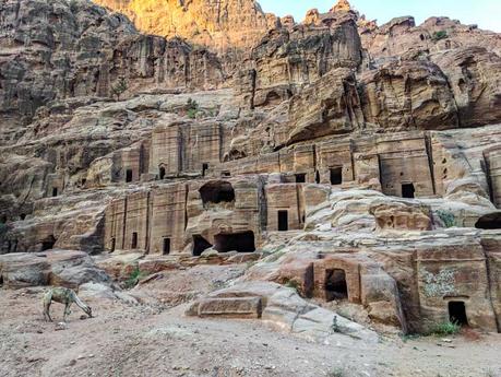 Petra – Jordan’s Ancient City & New World Wonder