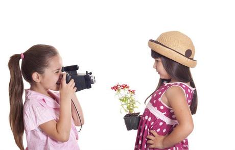 Kids Photos: Natural or Staged?