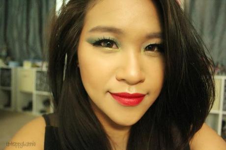 [Beauty Bloggers Holiday Collaboration] Festive Green Makeup Look