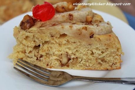 Pear and Cinnamon Cake