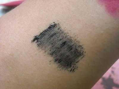 Make Up For Ever Aqua Smokey Lash Review