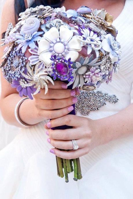Jewelled brooch bouquet